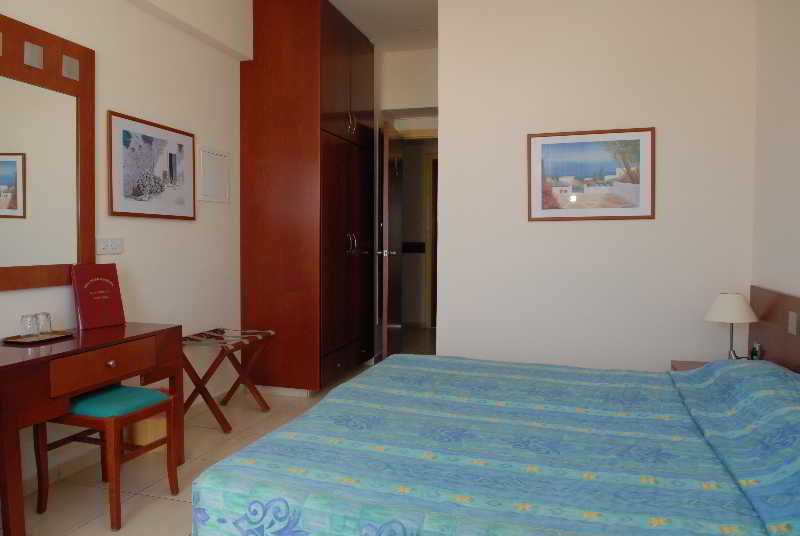 Iris Beach Hotel Protaras Exterior photo