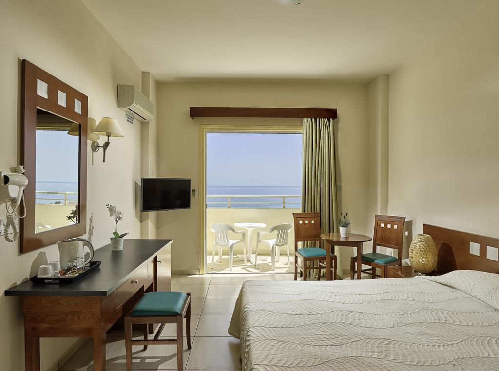 Iris Beach Hotel Protaras Exterior photo