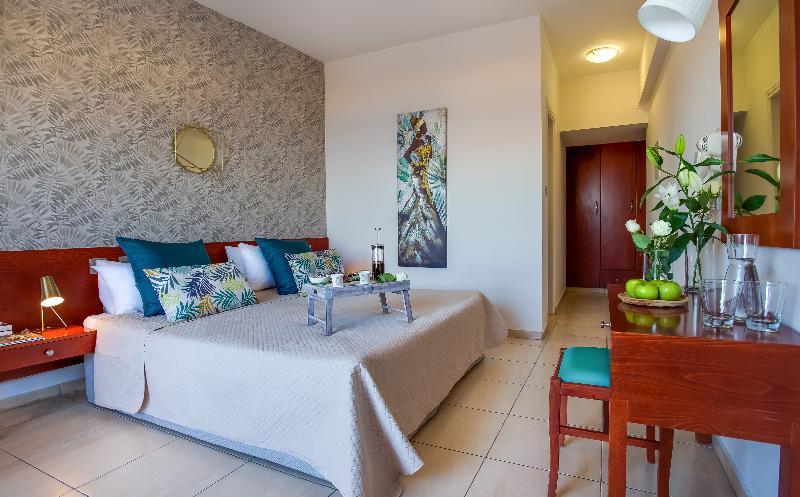 Iris Beach Hotel Protaras Exterior photo